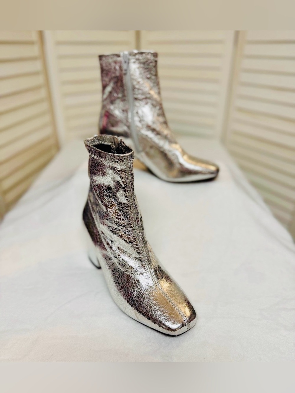 NEW BC Footwear Metallic Silver Block Heel Ankle Bootie Sz US6/UK37 BRAND NEW